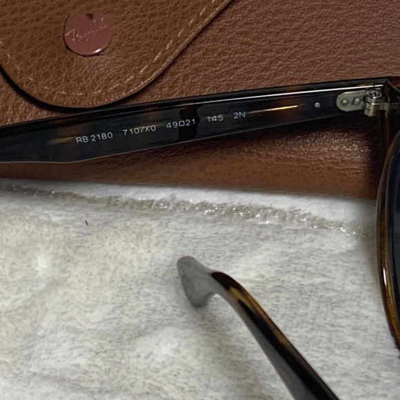 Ray-Ban Sunglasses RB2180 710/X0 51-21 with Case - Picture 8 of 9